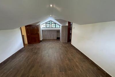 2 Bed Townhouse with En Suite in Runda - 2