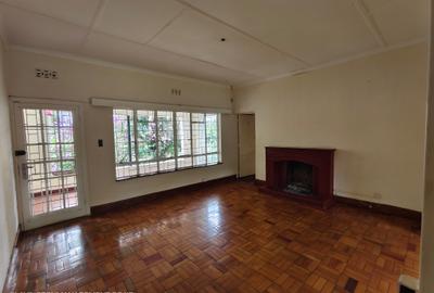 4 Bed House with En Suite at Lavington Green