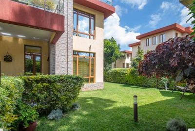 5 Bed Villa with En Suite at Isaac Gathanju Close - 3
