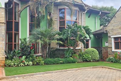 5 Bed Townhouse in Runda - 2