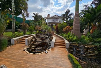 5 Bed House with En Suite in Runda - 2