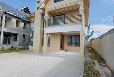 4 Bed House with En Suite at Acacia