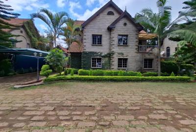 5 Bed Townhouse with Staff Quarters in Lavington