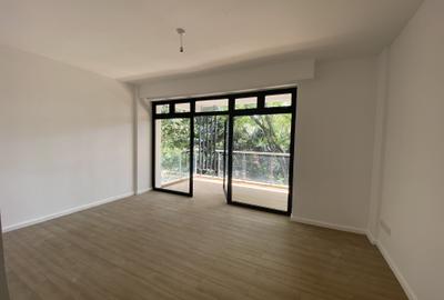 2 Bed Apartment with En Suite in Lavington