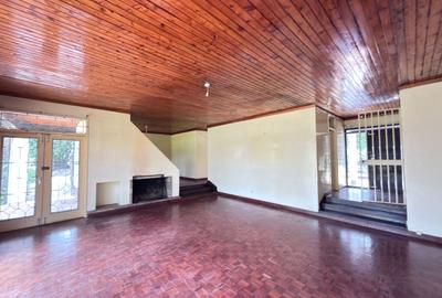 4 Bed House with En Suite in Loresho - 4