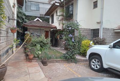 4 Bed Townhouse with En Suite at Kileleshwa