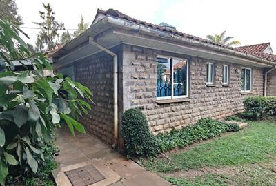 2 Bed House with Garden in Karen