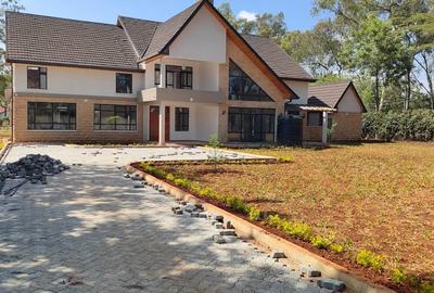 4 Bed House with En Suite at Bongani