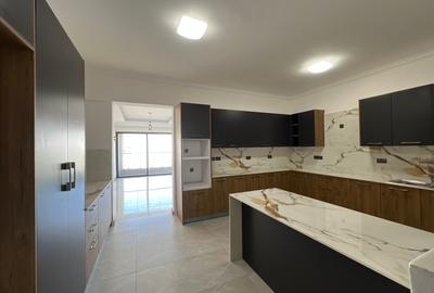 3 Bed Apartment with En Suite at Makueni Road - 4