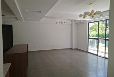 2 Bed Apartment with En Suite in Riverside - 2