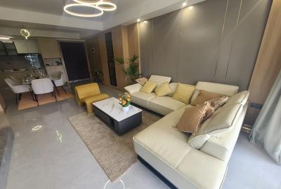 3 Bed Apartment with En Suite in Riverside
