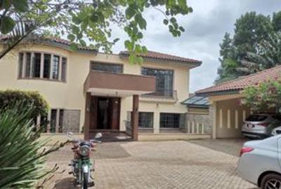 5 Bed Townhouse with En Suite at Lower Kabete Road