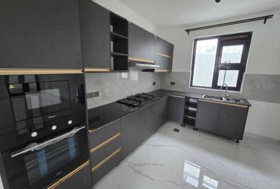 5 Bed House with En Suite at Thikaroad - 2