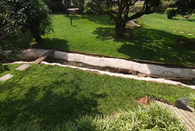 2 Bed House with Garden in Runda