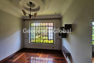 3 Bed House with En Suite in Runda - 3