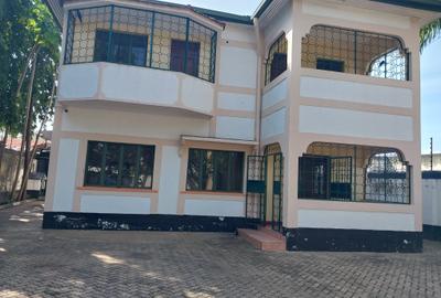 5 Bed House with En Suite at Nyali