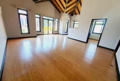 5 Bed Villa with En Suite at Manyani East