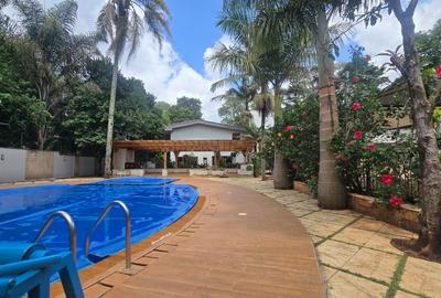 6 Bed House with En Suite in Loresho