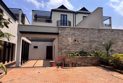 4 Bed Townhouse with En Suite in Runda - 2