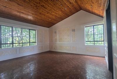 3,500 ft² Commercial Property with Service Charge Included in Runda