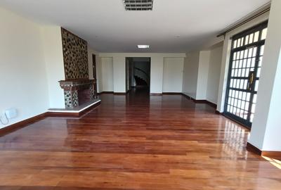 6 Bed House with En Suite in Kitisuru