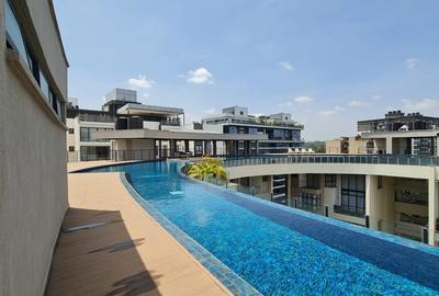 4 Bed Apartment with En Suite at Riverside Drive - 2
