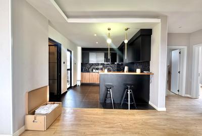 Furnished 3 Bed Apartment with En Suite in Brookside