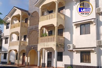 3 Bed Apartment with En Suite in Nyali Area