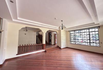 5 Bed Townhouse with En Suite at Kileleshwa - 2