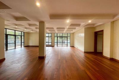 4 Bed Apartment with En Suite in General Mathenge - 4
