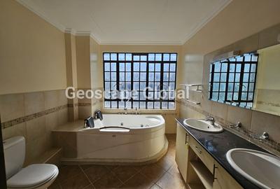 5 Bed House with En Suite in Karen Hardy - 4