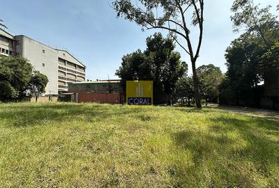 14,000 ft² Warehouse in Ruaraka - 2