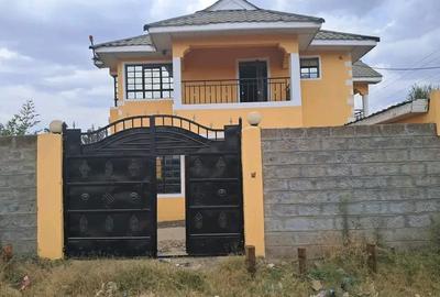 4 Bed House with En Suite in Syokimau