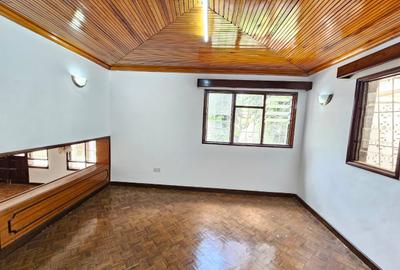 5 Bed House with En Suite in Gigiri - 4