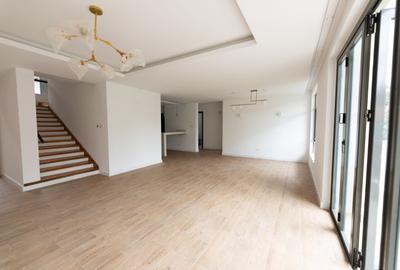 4 Bed Apartment with En Suite at Two Rivers - 3