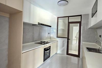 2 Bed Apartment with En Suite in Riverside - 3