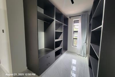 5 Bed House with En Suite at Mugutha - 2