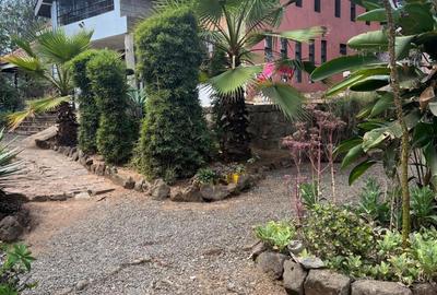 5 Bed Villa with Garden at Acacia Village Estate