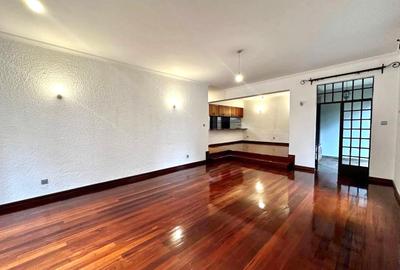 4 Bed Villa with En Suite in Spring Valley - 4