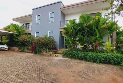 4 Bed Townhouse with En Suite in Runda