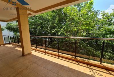 4 Bed Apartment with En Suite at Riverside Drive