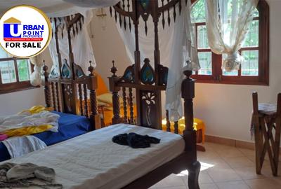 3 Bed Villa with En Suite in Watamu