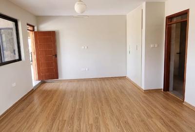 6 Bed Villa with En Suite at Mukoma - 2