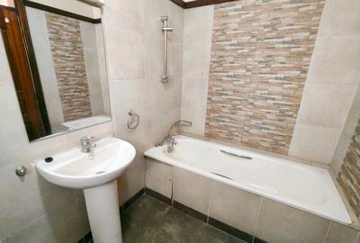 Serviced 3 Bed Apartment with Backup Generator at Parklands - 4