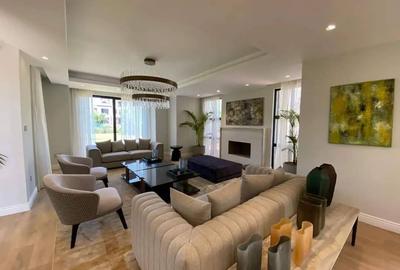 5 Bed Villa with En Suite in Runda - 3