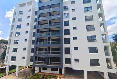 2 Bed Apartment with En Suite in Lavington