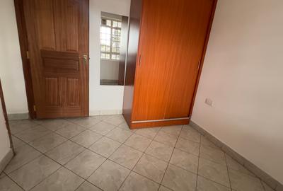 1 Bed Apartment with Borehole in Kilimani - 4