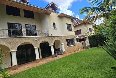 5 Bed Townhouse with En Suite at Lavington Green - 4