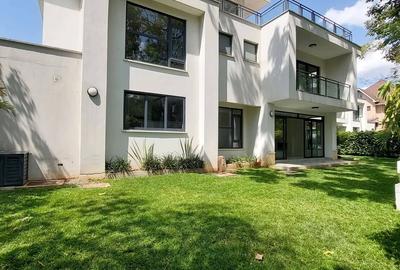 5 Bed Townhouse with En Suite at Off James Gichuru Road - 2