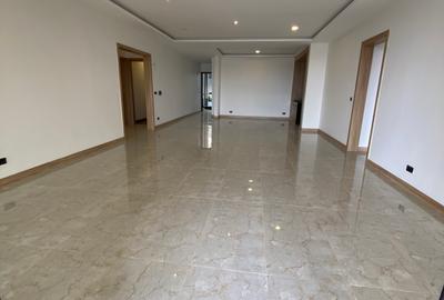Serviced 4 Bed Apartment with En Suite in Spring Valley